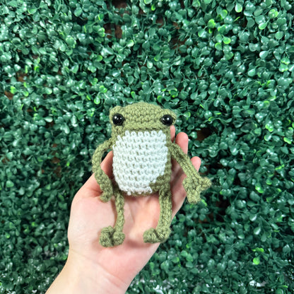 Sitting Frog in Overalls